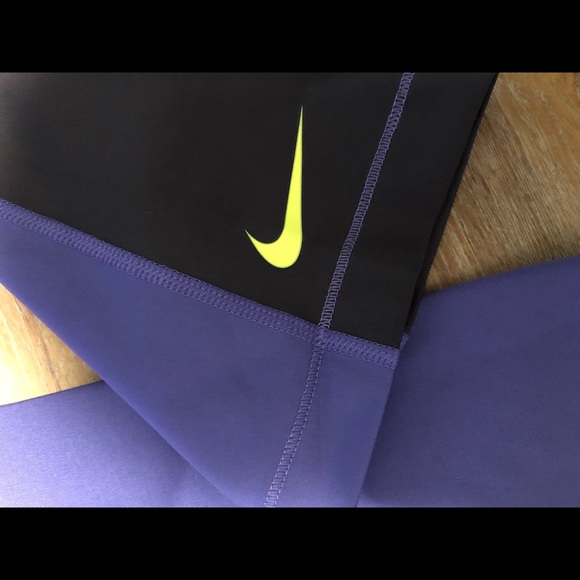 3/4 length purple Nike leggings - Picture 4 of 6